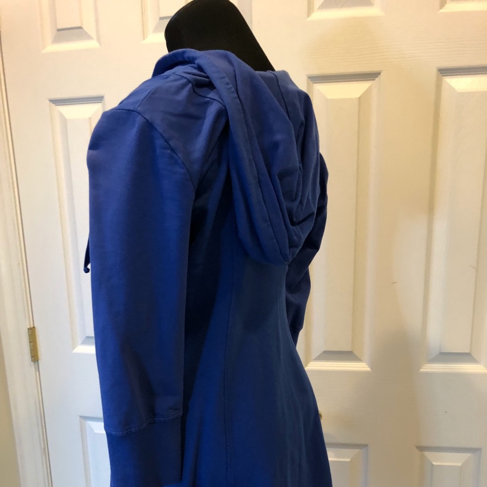 Long jacket. - Picture 2 of 5
